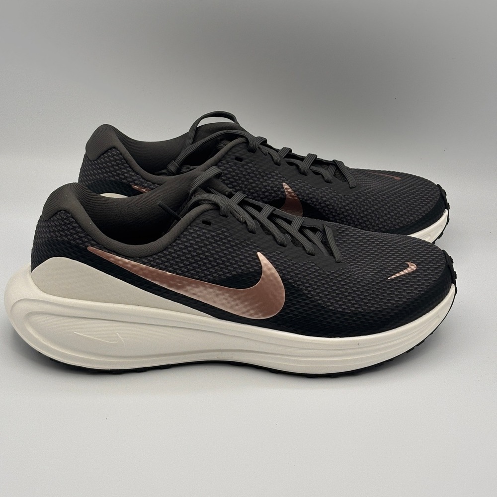 Nike Revolution 8 Shoes Womens Size 9 Medium Ash Red Bronze Running HJ8485-200